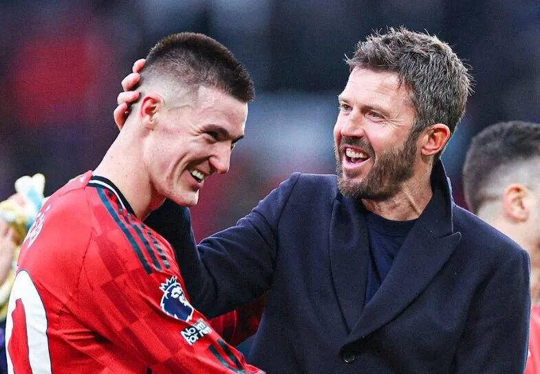 曼联迎战维拉前瞻：10天长休与2天密集赛程，红魔以逸待劳能否占优？